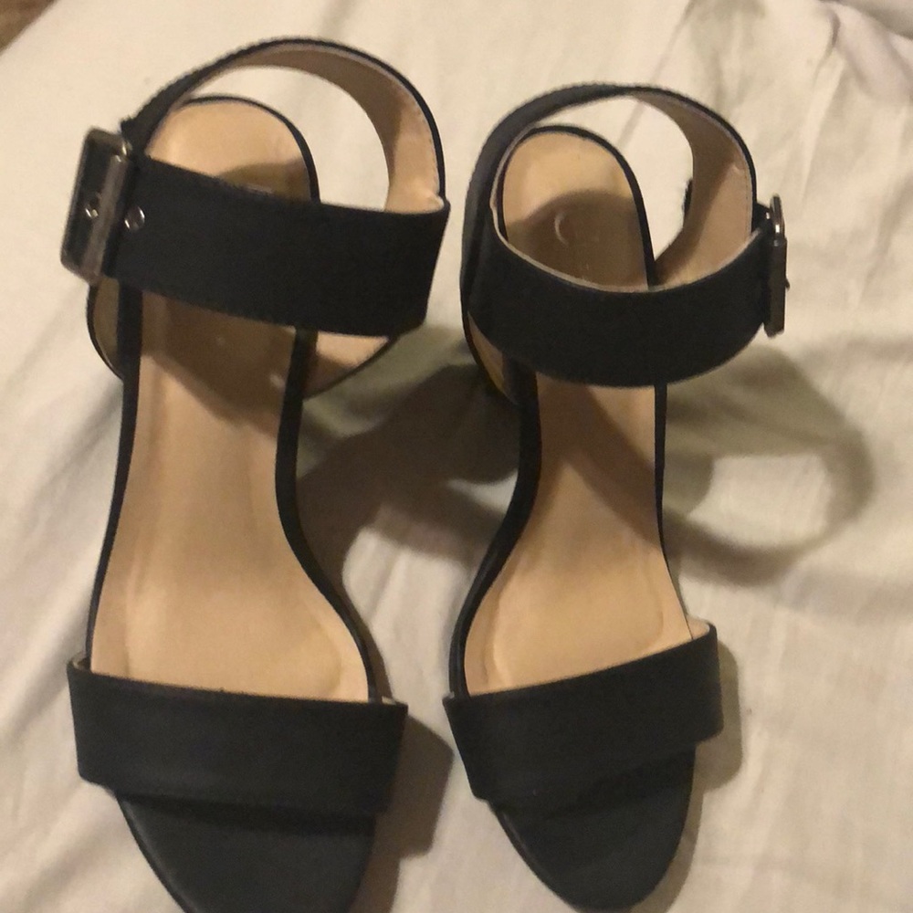 C est Heels